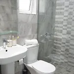 דירה Airy Flat At Xenios Avlais אליקאנאס