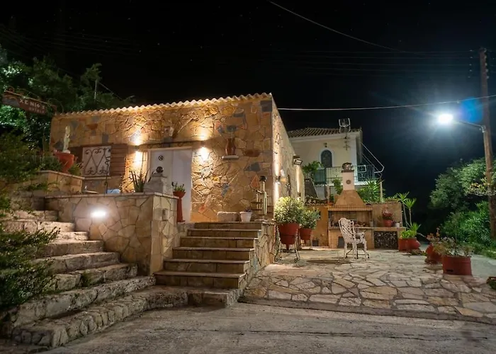 Airy Flat At Xenios Avlais شقة