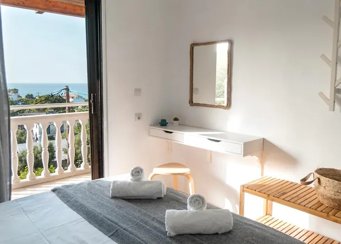 شقة Airy Flat At Xenios Avlais