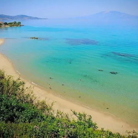 아파트 Airy Flat At Xenios Avlais